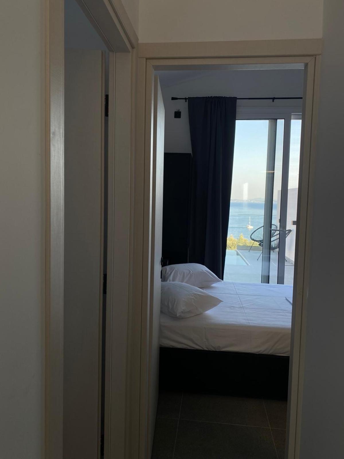 Akrogiali Apartment